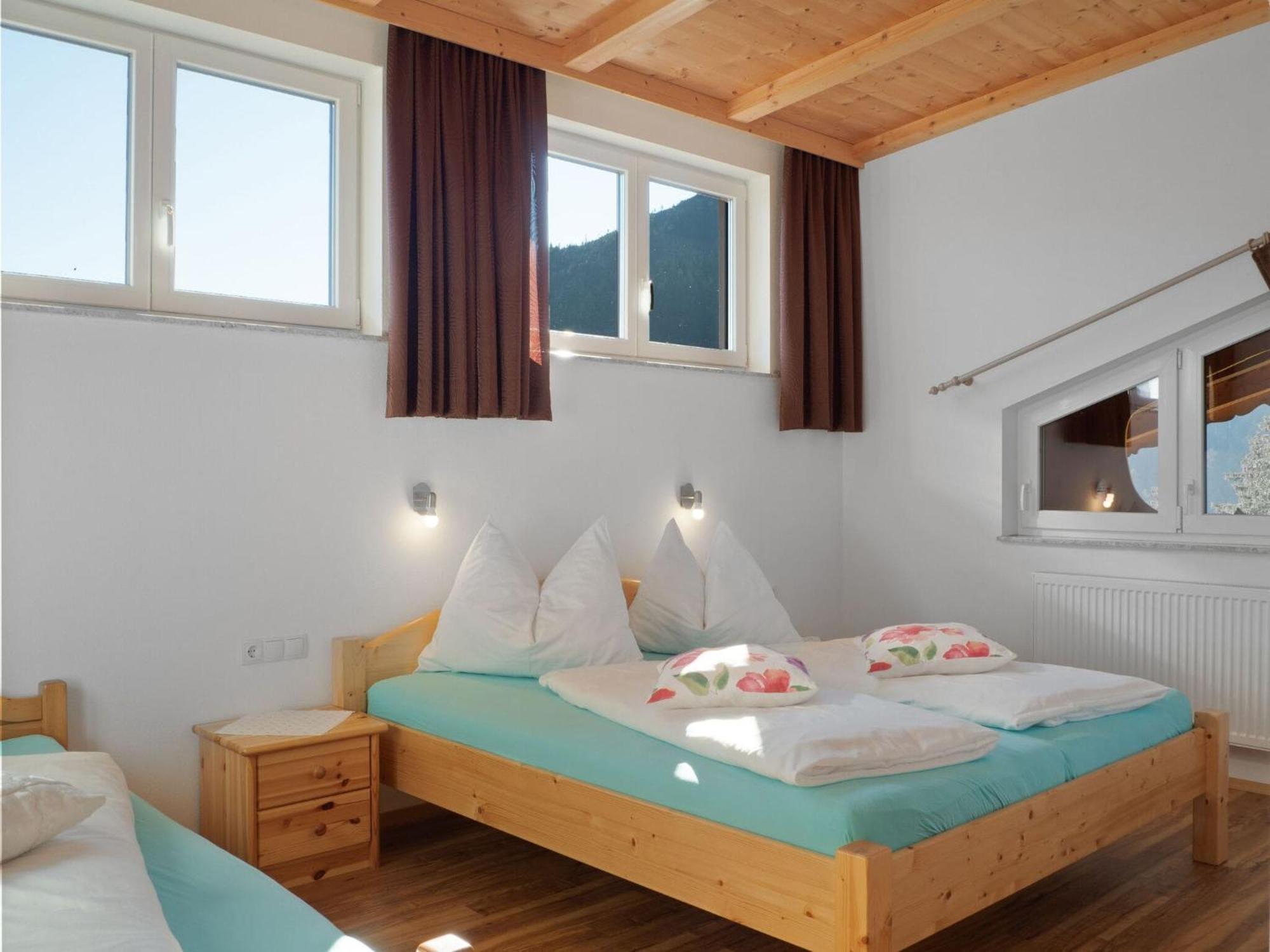 Lovely Apartment With Terrace In Fuegenberg エクステリア 写真