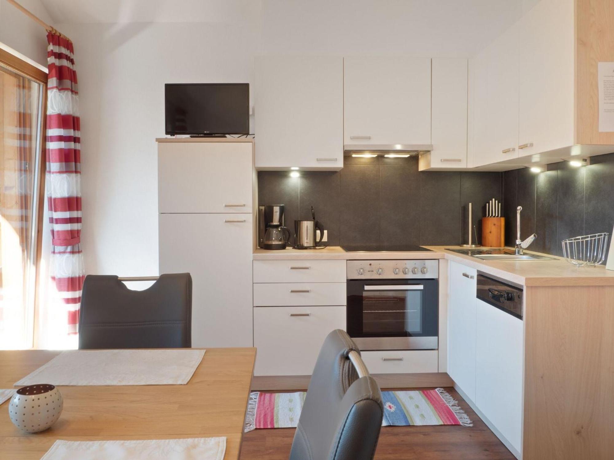 Lovely Apartment With Terrace In Fuegenberg エクステリア 写真