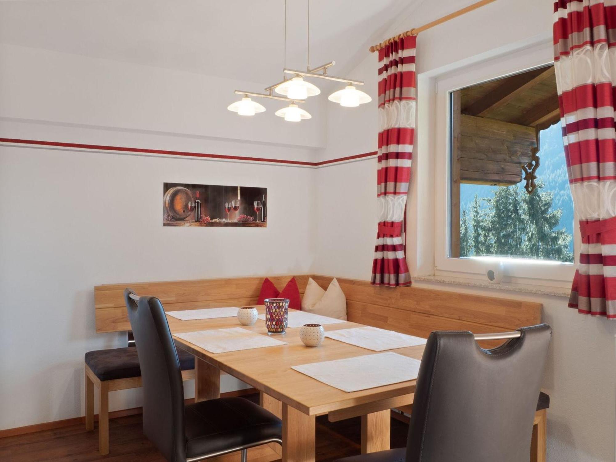 Lovely Apartment With Terrace In Fuegenberg エクステリア 写真