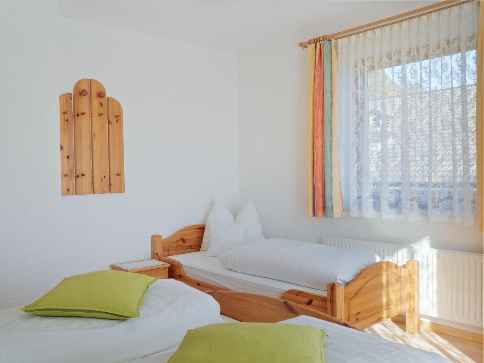 Lovely Apartment With Terrace In Fuegenberg エクステリア 写真
