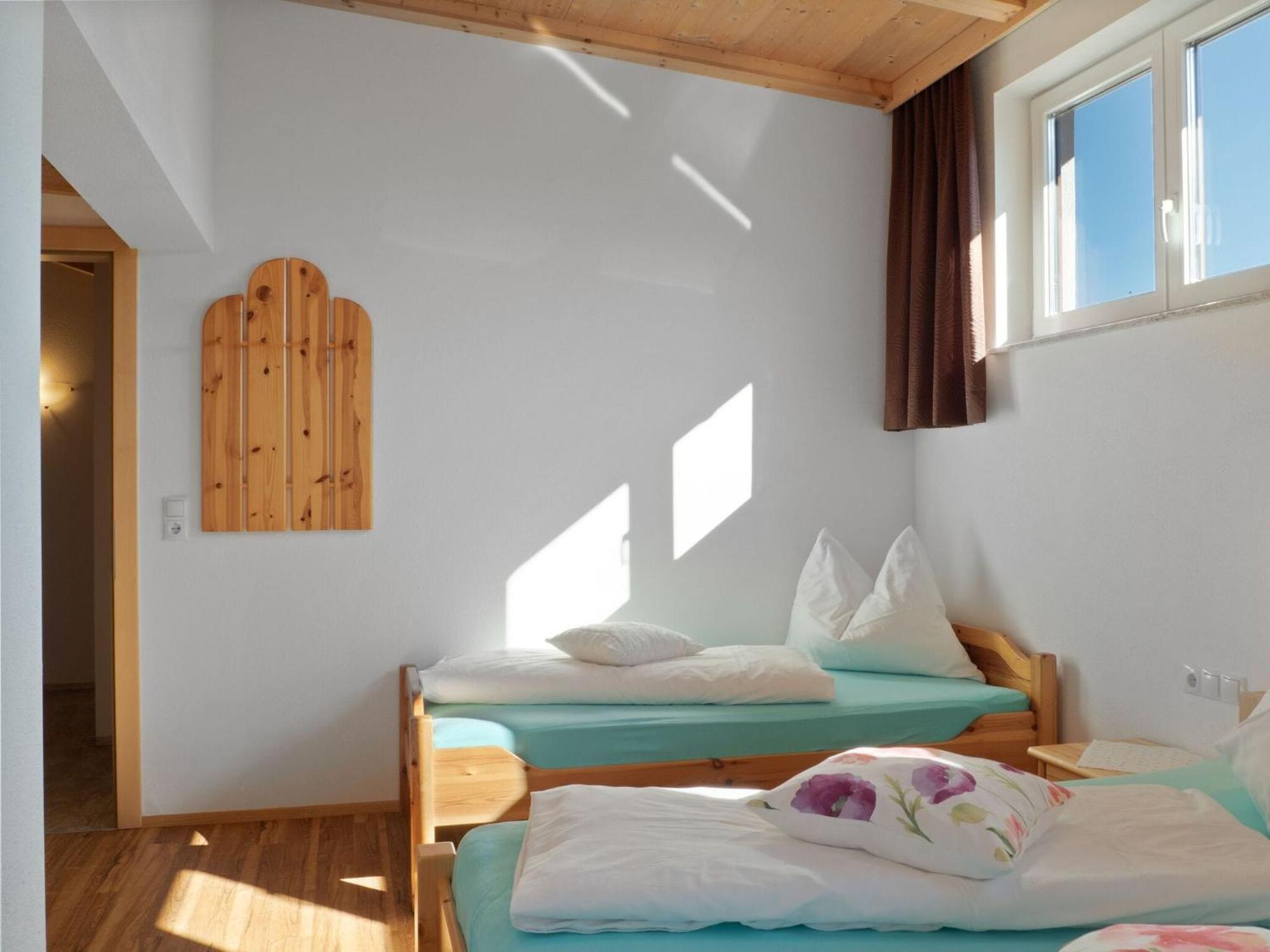 Lovely Apartment With Terrace In Fuegenberg エクステリア 写真