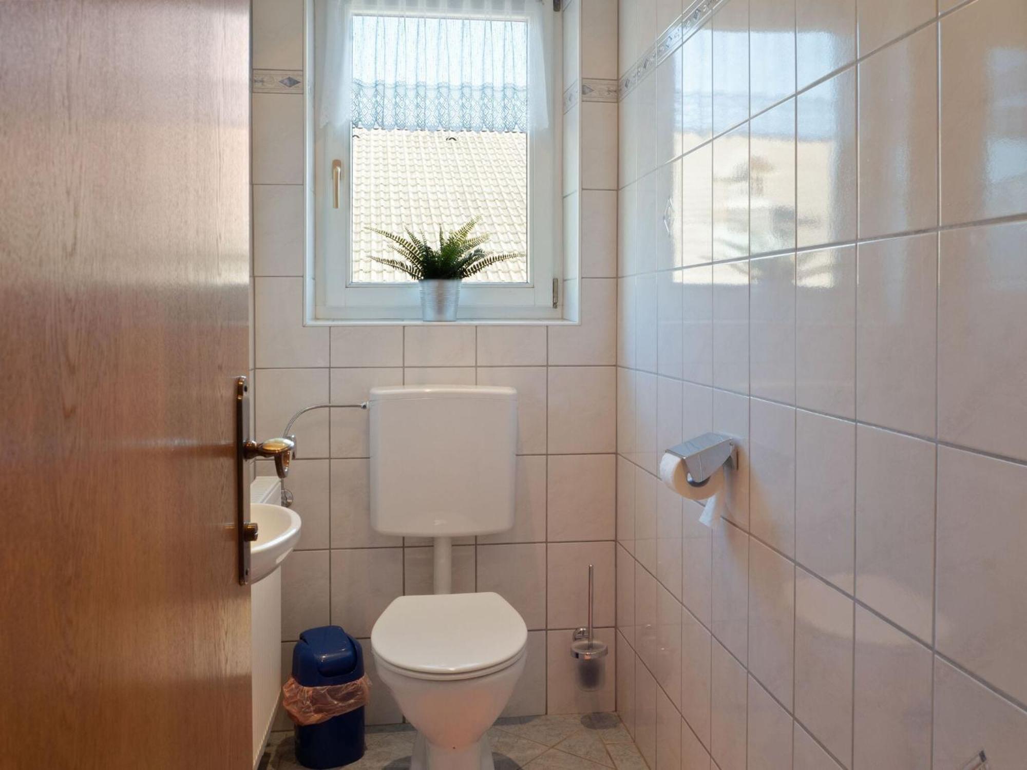 Lovely Apartment With Terrace In Fuegenberg エクステリア 写真