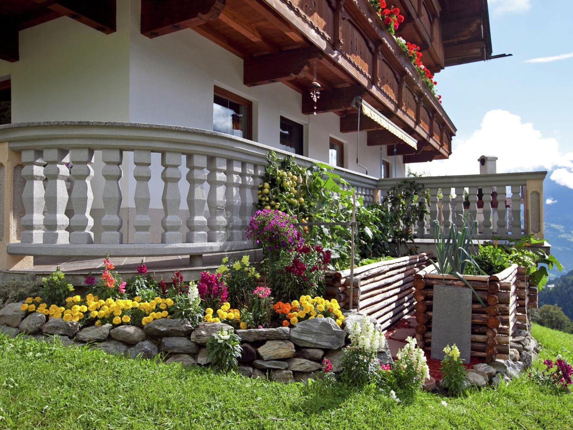 Lovely Apartment With Terrace In Fuegenberg エクステリア 写真